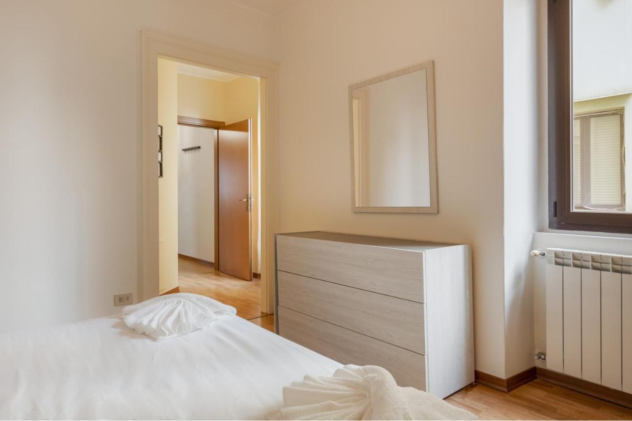 Suite Foscolo, In Piazza A Τεργέστη Εξωτερικό φωτογραφία